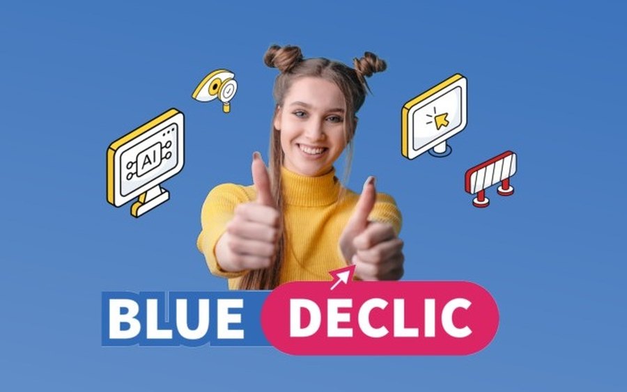 Illustration Blue Déclic : une collaboratrice enthousiaste entourée d'écrans